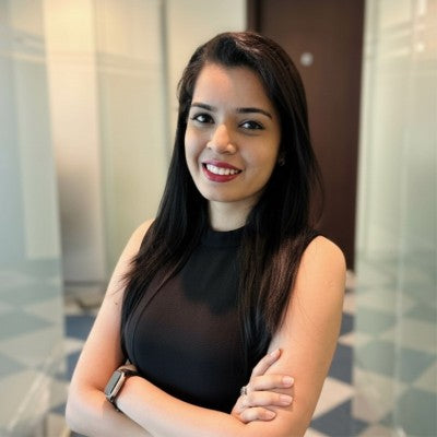 Доволна клиентка споделя отзив за Airways лепенки за уста при хъркане — по-качествен сън и по-добро носово дишане през нощта