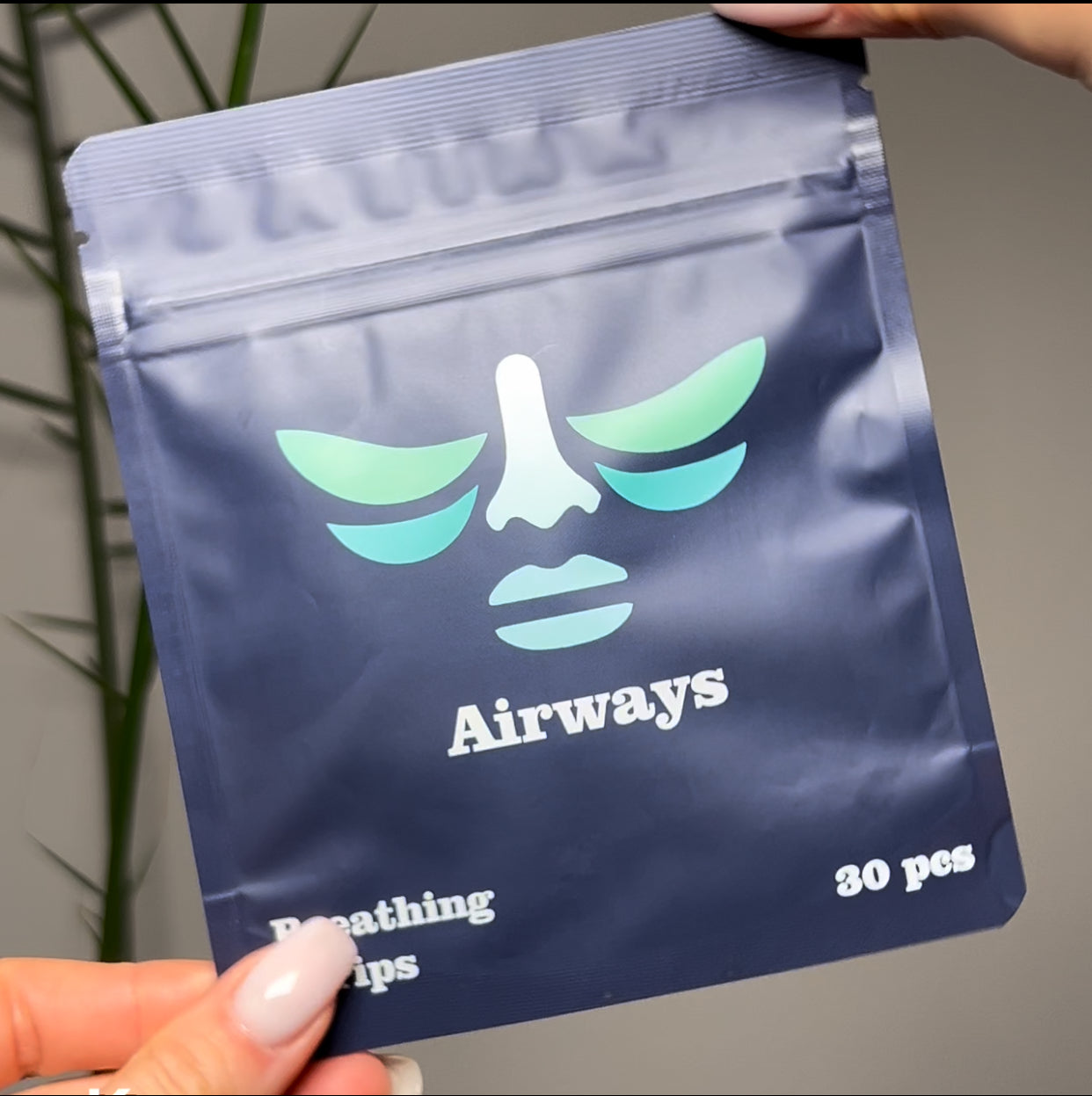 Зареждане на видео: Как се поставят лепенките за нос Airways - видео инструкция